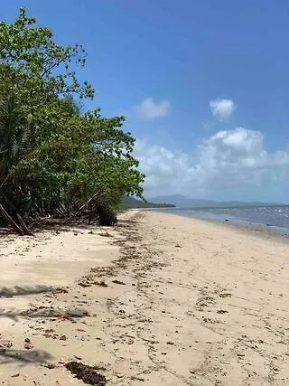 Luxury 5 Bedroom Home, Steps To Beach Sol Port Douglas